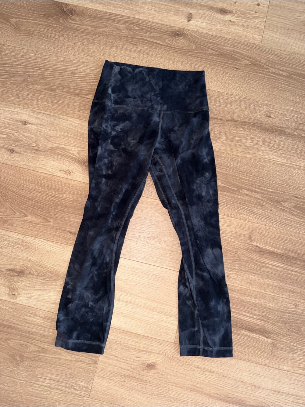 lululemon Align Crop